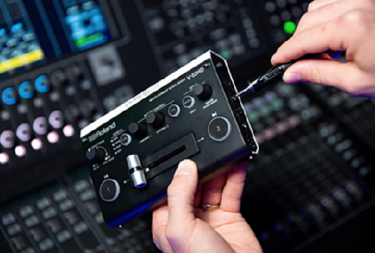 Roland V-02HD 07.png